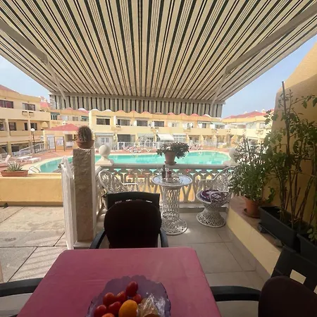 Aircon -Cozy Pool View Apartment - Mareverde