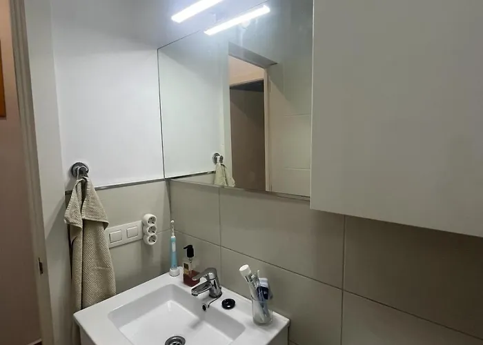 Aircon -Cozy Pool View Apartment - Mareverde أذيخي