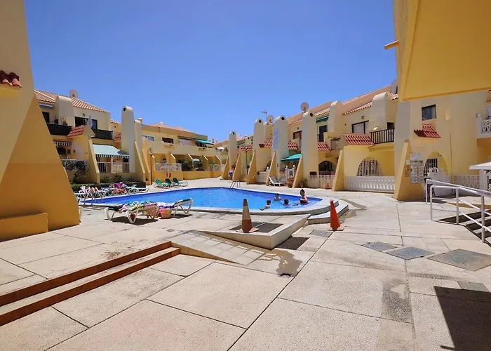 Aircon -Cozy Pool View Apartment - Mareverde أذيخي