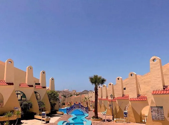 Aircon -Cozy Pool View Apartment - Mareverde أذيخي