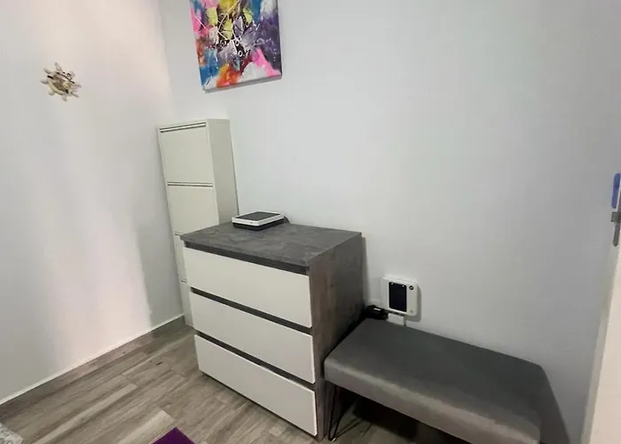 Aircon -Cozy Pool View Apartment - Mareverde شقة أذيخي